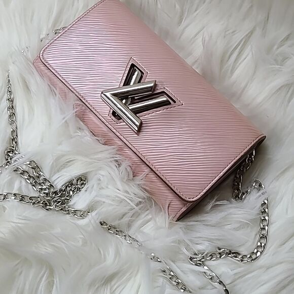 💯 Authentic Louis Vuitton Twist Wallet 🍀 - Picture 14 of 14